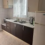 Nikol Koutsoupia * Kókkinon Nerón