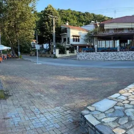 Homestay Nikol Koutsoupia